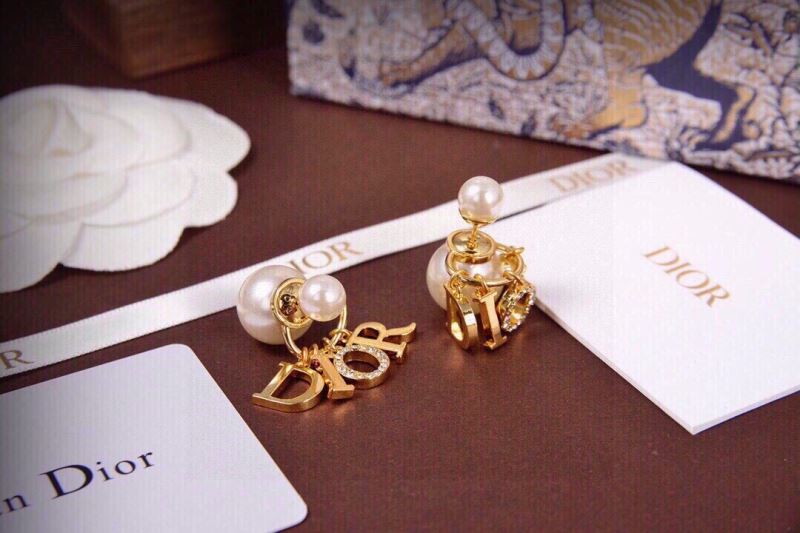 chr1st1an D10r earrings